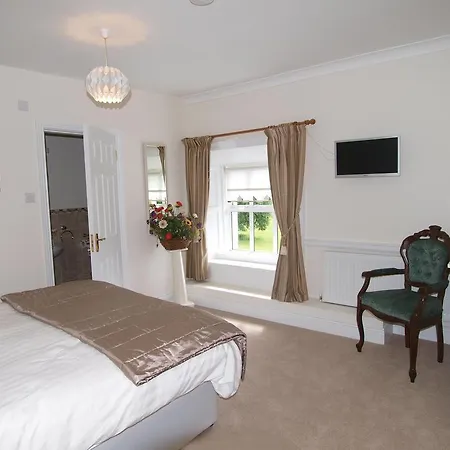 Летний дом Glebe House *