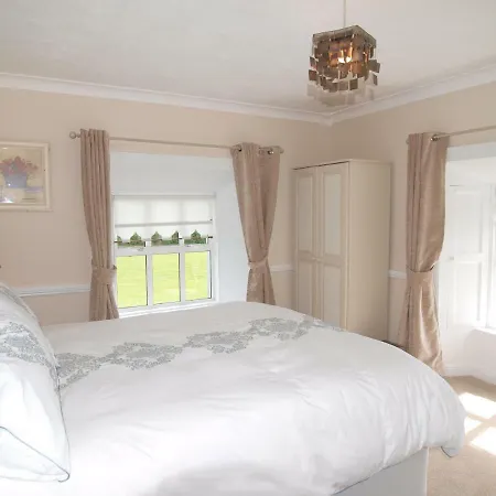 Glebe House *